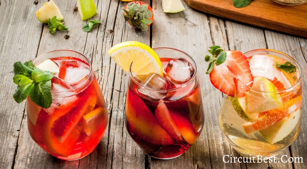 7 Drinks to Clean Your Liver Naturally